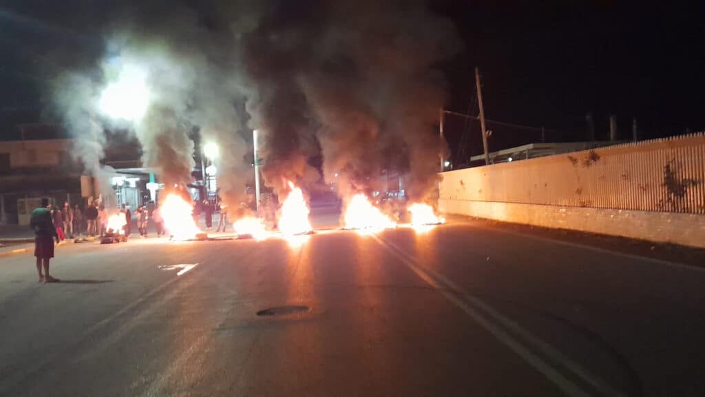 Ρομά απειλεί: "Σε περίπτωση πολέμου, ετοιμάζομαι να σκοτώσω Έλληνες" - Επεισόδια με τραυματισμό δημάρχου στην Αλίαρτο