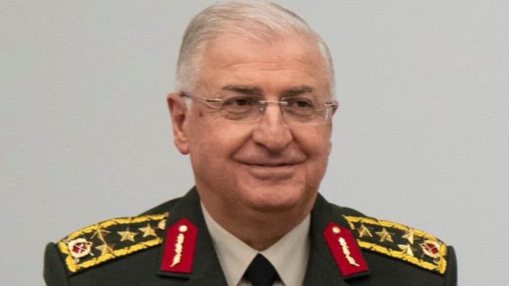 «Λύκος» καθαρόαιμος ο νέος Τούρκος ΥΠΑΜ στρατηγός Γκιουλέρ - επιβεβαιώνει τις «φήμες» 1 «Λύκος» καθαρόαιμος ο νέος Τούρκος ΥΠΑΜ στρατηγός Γκιουλέρ - επιβεβαιώνει τις «φήμες»