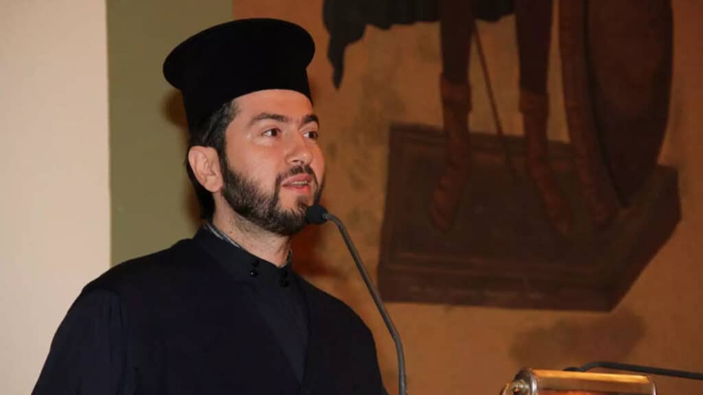 Ανατροπή με τον πατέρα Αντώνιο