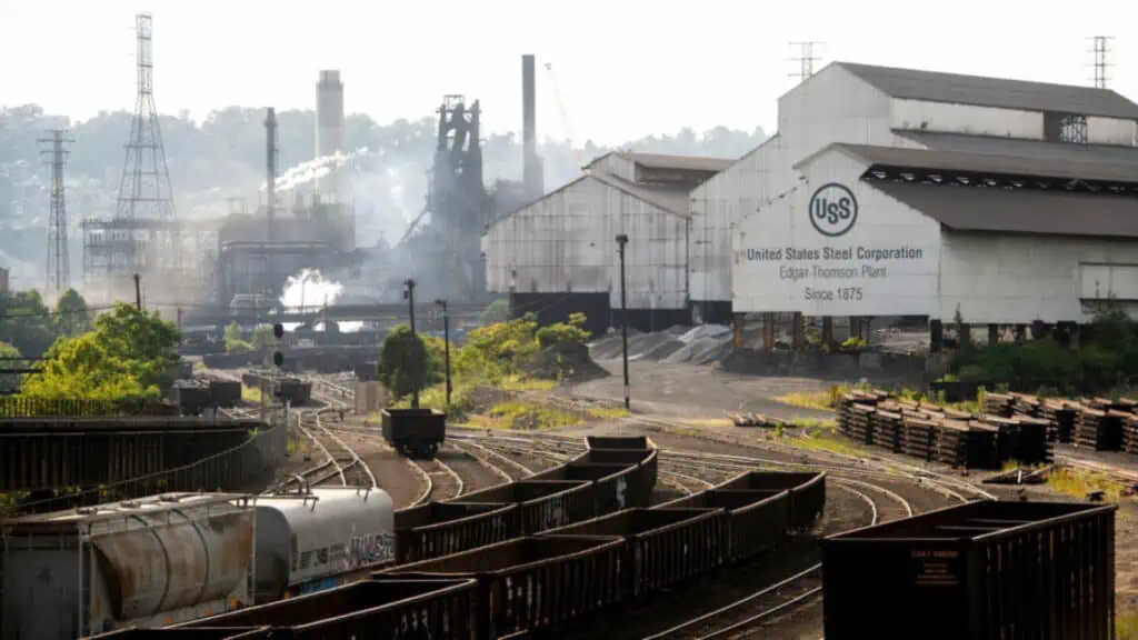 Παραχωρείται η US Steel: Συντριβή του παλιού συμβόλου της οικονομικής ισχύος των Ηνωμένων Πολιτειών