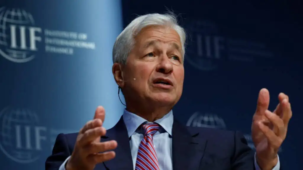 Jamie Dimon (JP Morgan): Η παρέμβαση της Fed στην οικονομία είναι όπως το φάρμακο που σκοτώνει τον ασθενή - Το τύπωμα του χρήματος και η «φούσκα» στα εταιρικά κέρδη