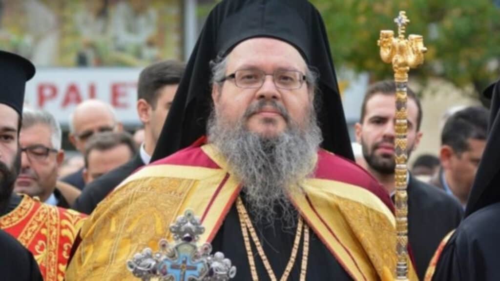 Μητροπολίτης Λαρίσης Ιερώνυμος: «Αν αύριο ζητήσει κάποιος να κάνει γάμο με το δέντρο ή το κατοικίδιό του θα πούμε ναι;»