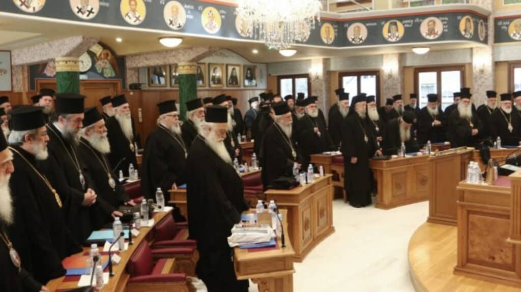 Ν.ΔΑΠΕΡΓΟΛΑΣ, “ΑΠΑΙΤΟΥΜΕ ΔΥΝΑΜΙΚΗ ΑΝΤΙΠΑΡΑΘΕΣΗ (ΚΑΙ ΠΛΗΤΗ ΡΗΞΗ, ΑΝ ΧΡΕΙΑΣΤΕΙ) ΜΕ ΤΟΝ ΚΑΘΕΣΤΩΤΙΚΟ ΒΟΘΡΟ”!