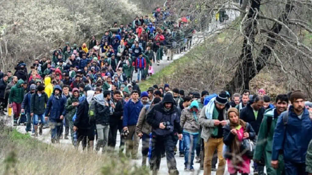 ΝΤΟΚΟΥΜΕΝΤΟ – 170% αυξήθηκε η είσοδος των παράνομων μεταναστών στην Ελλάδα μέσα σε ένα χρόνο!