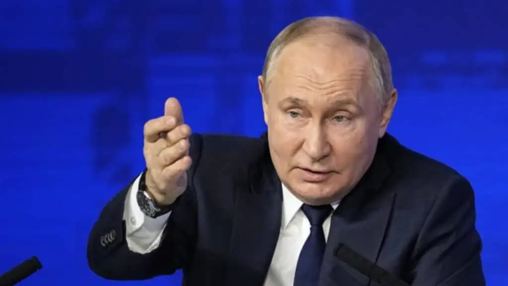 Ο Ρώσος πρόεδρος Β.Πούτιν έδωσε απάντηση σε όσους στην Δύση θεωρούσαν πως η Ρωσία θα καταστραφεί μετά τον πόλεμο λόγω κυρώσεων