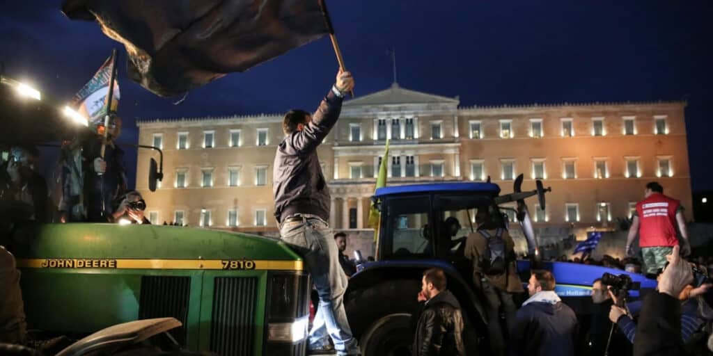 Οι αγρότες αποφάσισαν «έφοδο» στην Αθήνα με τα τρακτέρ – Την Τρίτη το συλλαλητήριο