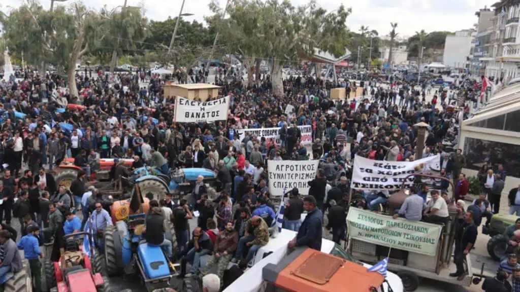 Κρήτη: Στους δρόμους και πάλι οι αγρότες – Στήνουν μπλόκα στα Μεγάλα Χωράφια