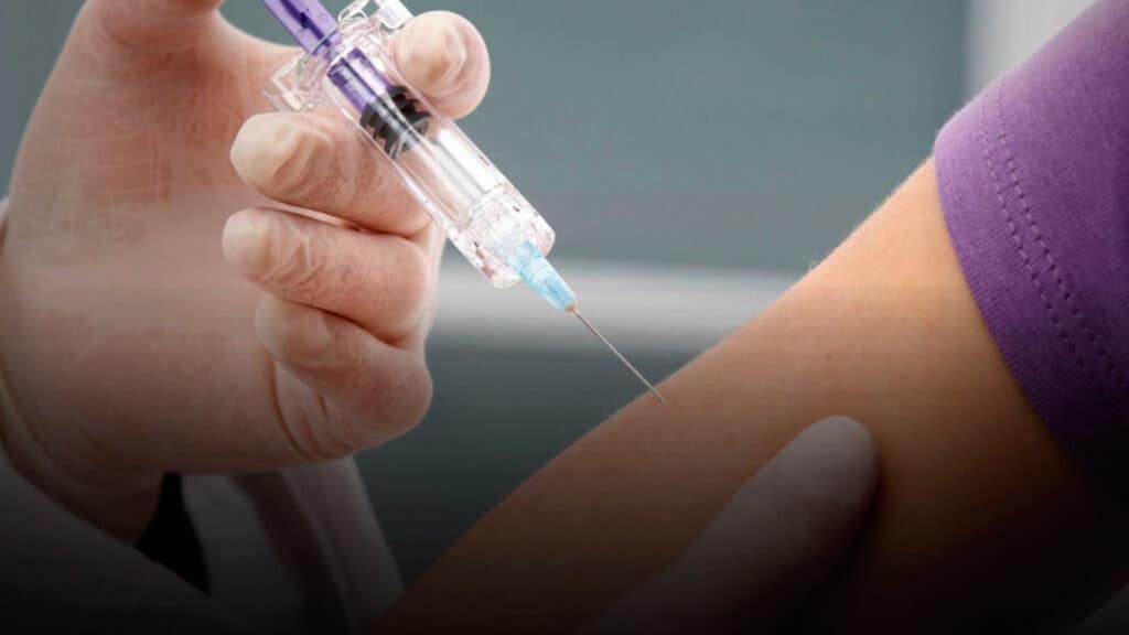 «Δεν θέλω να είμαι ένας ακόμα που πέθανε ξαφνικά εξαιτίας του εμβολίου κατά Covid» είπε ο Βρετανός που «κόντραρε» τον Ρ.Σούνακ