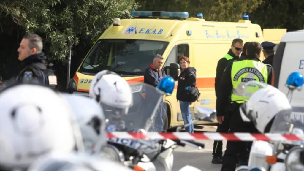Τέσσερις νεκροί στο μακελειό της ναυτιλιακής εταιρείας στην Γλυφάδα !
