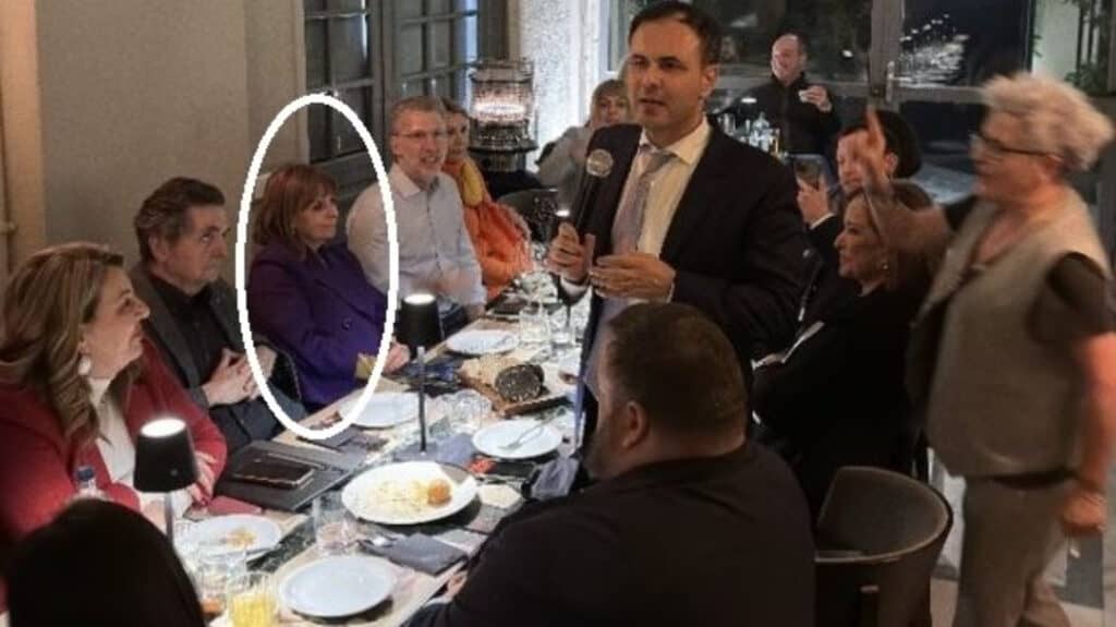 ΚΙ ΑΛΛΗ ΓΚΑΦΑ! Η Σακκελαροπούλου Γιόρτασε Με Την ΝΔ Τον Γάμο (Βίντεο)