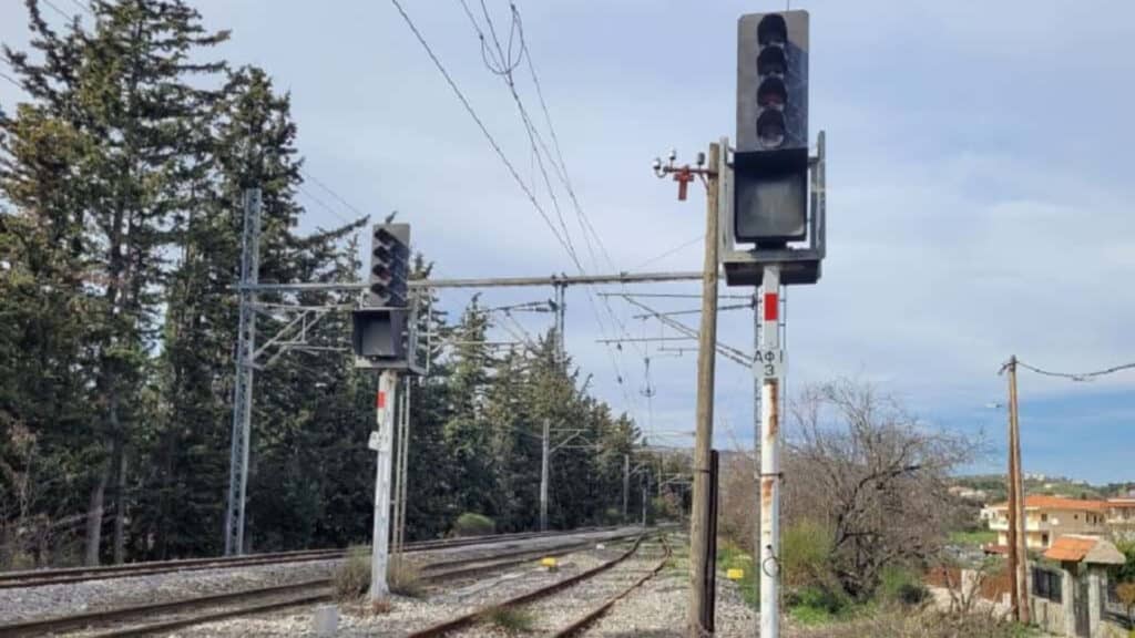 Εκκενώθηκε αμαξοστοιχία από Σέρρες προς Θεσσαλονίκη λόγω φωτιάς
