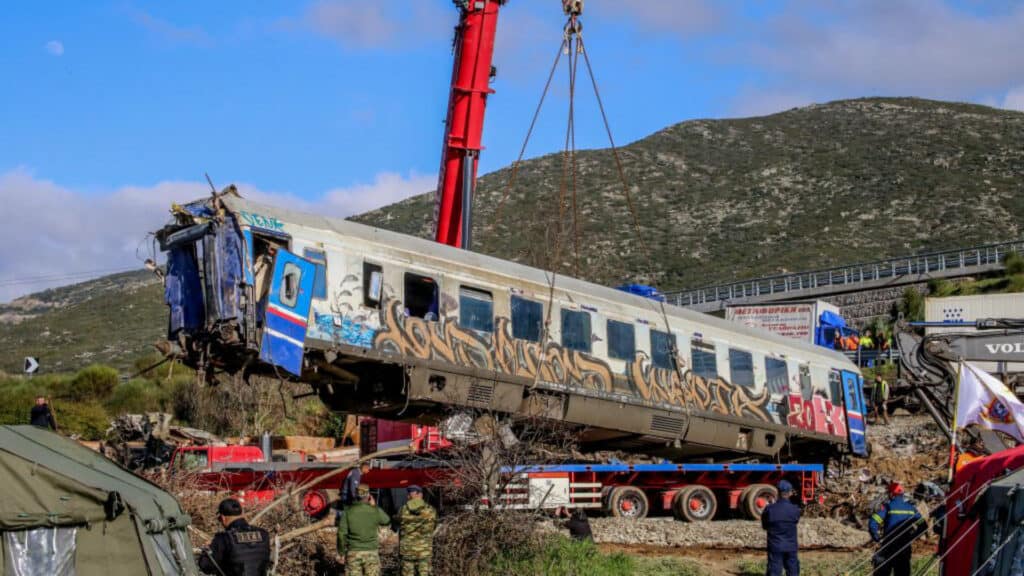 Ξεκινούν σήμερα οι καταθέσεις των 16 στελεχών της ΕΡΓΟΣΕ σχετικά με το έγκλημα στα Τέμπη