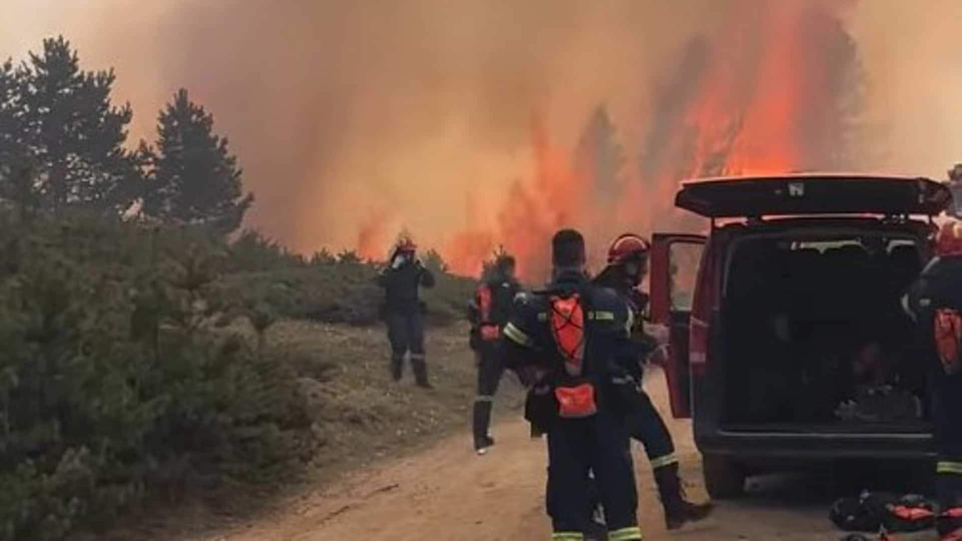 Πυρκαγιά στην Ελλάδα: Έλλειψη πυροσβεστικών και ανεπαρκής εξοπλισμός Canadair